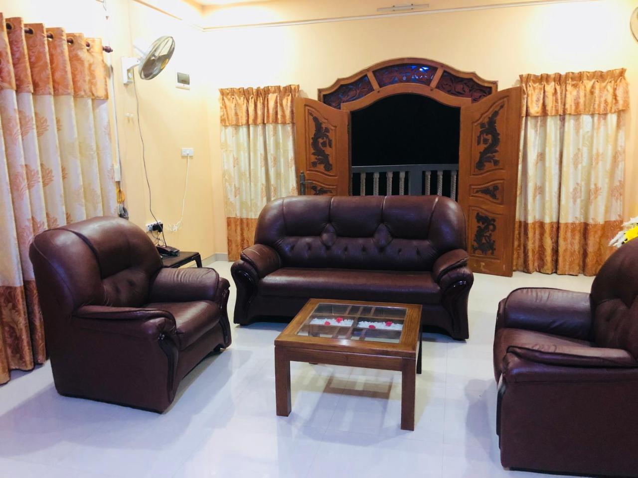 Gatewayinn Mannar Esterno foto